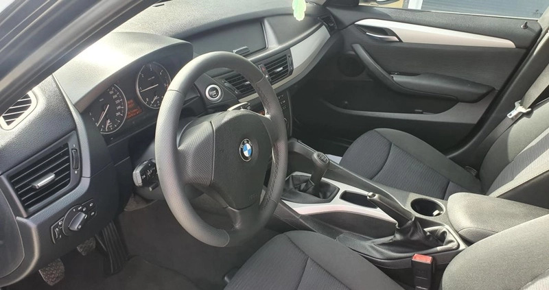 BMW X1 cena 30500 przebieg: 210000, rok produkcji 2011 z Skawina małe 106